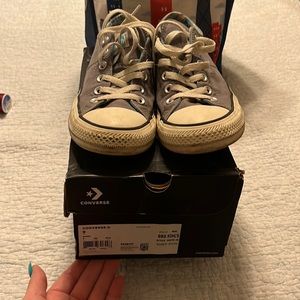 Converse Madison Sneakers / Grey / SZ 9 gently used